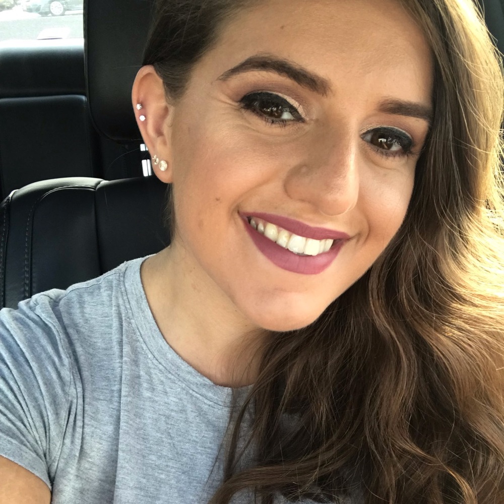 Meet your Posher, Symeja